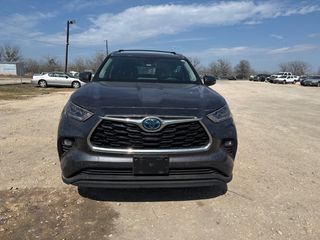 2022 Toyota Highlander Hybrid Limited - Exterior Front Center Image